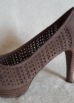 Шикарные кожаные туфли фирмы varese (италия ) р.36 стелька 23,5 см