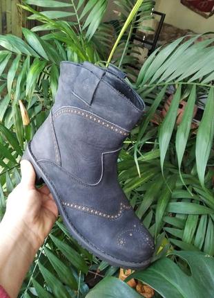 Женские ботинки на тракторной подошве(натуральная кожа ,нубук)9 фото
