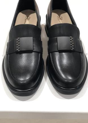 Слиперы кожаные женские черные элегантные туфли на низких каблуках 18j1736-06d-6365 brokolli 33044 фото