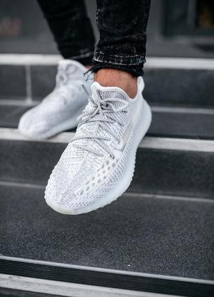 Чоловічі кросівки адідас рефлективні, adidas yeezy boost reflective7 фото