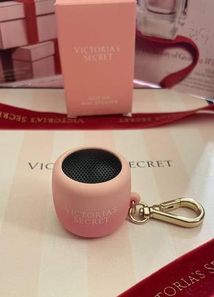 Брелок victoria's secret mini bluetooth speaker ідея для подарунка3 фото