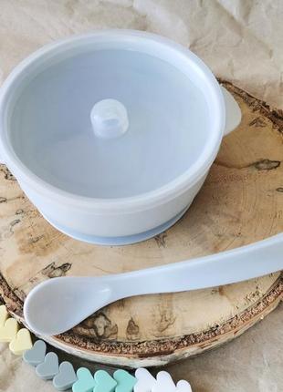 Силиконовая детская тарелка с крышкой и ложкой