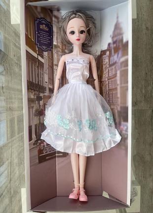 Ростовая шарнирная кукла "разумница" 60 см 1/3, белое платье1 фото