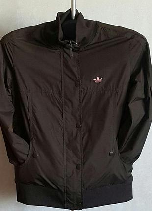 Жіноча вітровка.жіноча спортивна куртка. вітровка.