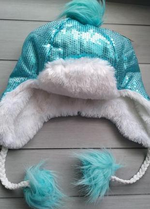 Новорічна шапка снігуронька  в паєтках на завязках