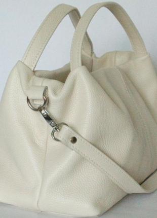 Женская бежевая сумка из натуральной мягкой кожи