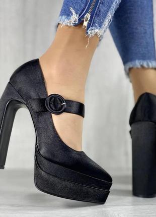 Туфлі жіночі