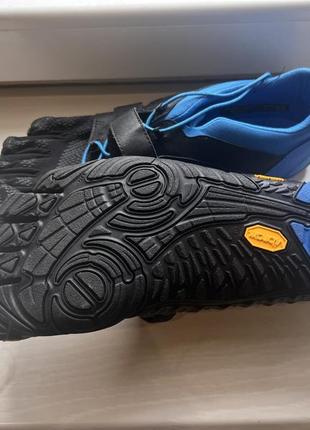 Vibram fivefingers4 фото