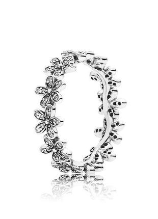Красивое серебряное кольцо pandora