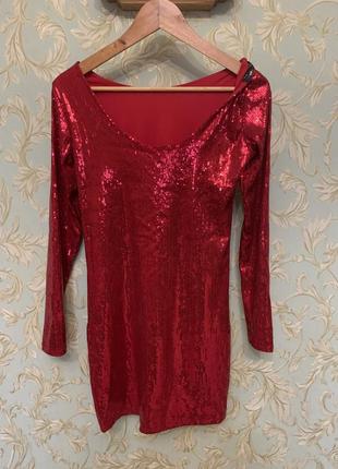 Праздничное, яркое, современное платье, червянного цвета, размер s.2 фото