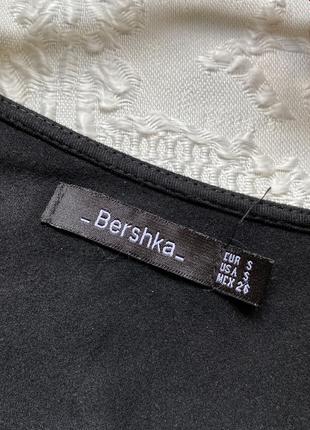 Элегантный чёрный топ, трикотажная блузка на запах, bershka, размер s4 фото