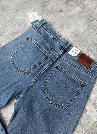 Прямые синие джинсы4 фото