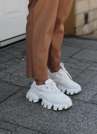 Кросівки prada cloudbust  
white кроссовки1 фото