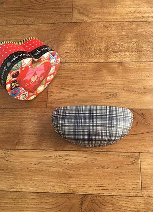 Футляр для сонцезахисних окулярів.футляр окуляри.