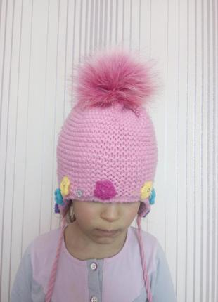 Отличная зимняя шапка на 3-5лет.