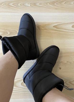 Чёрные новые дутые ботинки осень- зима 40,5-41 р oysho8 фото