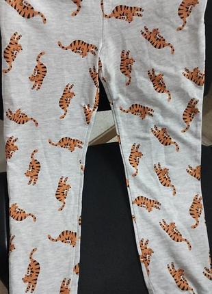 Брюки на мальчика,140 рост,маломерят.