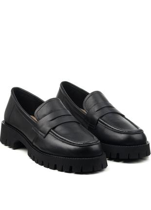 Туфли-лоферы женские кожаные черные 2141т