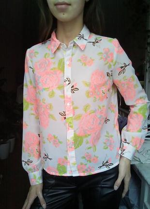 Шифоновая блузка в цветочный принт, штфоновая рубашка с цветочками, белая рубашка