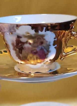 Колекційна  золота чашка з блюдцем, галантна сцена, німеччина, leni parbus in oberkotzau