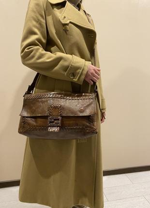 Стильна сумка оригінал fendi велика модна крос боді нюд натуральна шкіра шкіряна знижки недорого