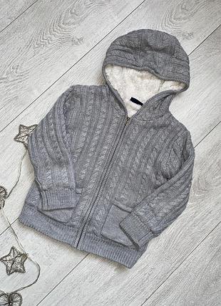 Вязаная теплая кофта на девочку 3-4 года