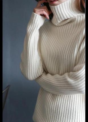 Гарний светр білий під горло рубчик акрил л 12-14