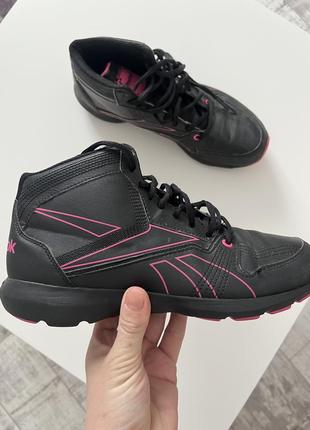 Ботінки зимові reebok нові 🩷🩷🩷🩷🩷🩷🩷