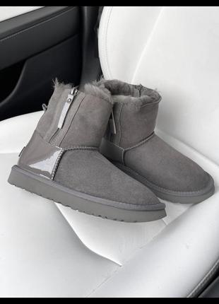 Ugg mini grey lacquer 2 zip