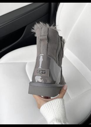 Ugg mini grey lacquer 2 zip6 фото