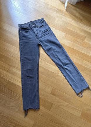 Серые джинсы штаны xs xxs 24 25 levi’s levis zara pull bear2 фото