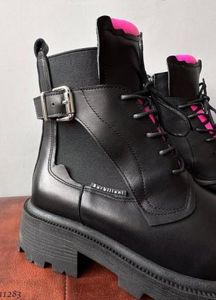 Зимние ботинки из люксовой кожи
=barbilioni=
цвет: черный, натуральная кожа4 фото