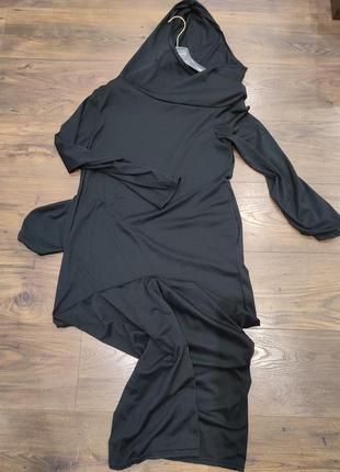 Черное платье с капюшоном длины макси3 фото