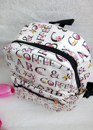 Новый рюкзак ,белый ,принт coffee ,буквы ,цветы2 фото
