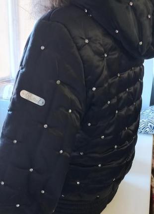 Женская куртка со стразами3 фото