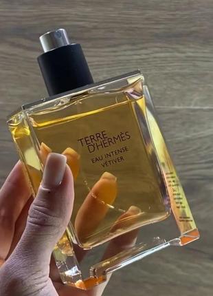 Парфюмована вода для чоловіків intense vetiver, 100 мл