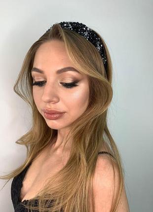 Розкішний обруч розшитий кришталем чорного кольору