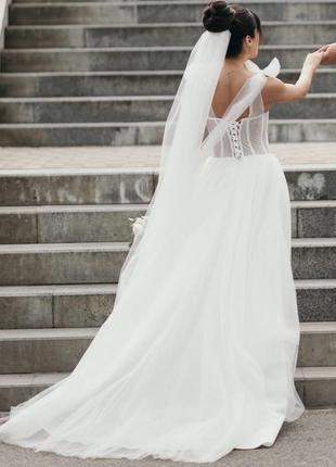Весельное платье корсет