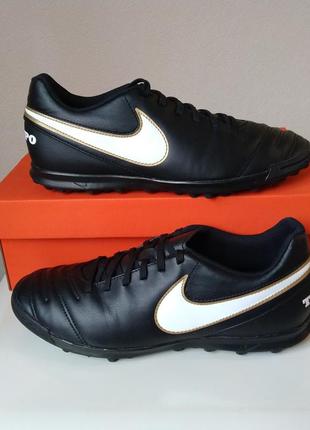 Сороконожки 42 -43
nike tiempox, бутси копочки8 фото