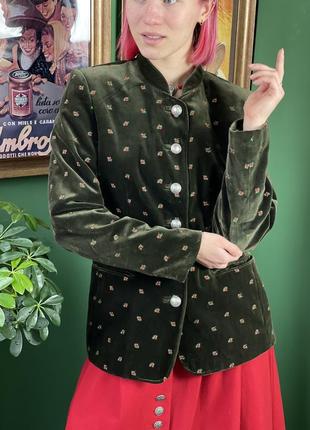 H.moser австрийский бархатный зеленый жакет пиджак с вышитыми красными цветами4 фото