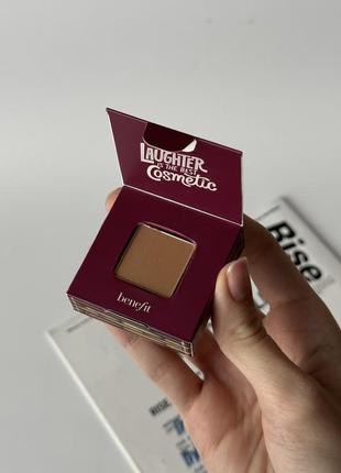 Матовый бронзер для контуринга лица benefit hoola bronzer компактная пудра-бронзанор с матирующим эффектом скульптор