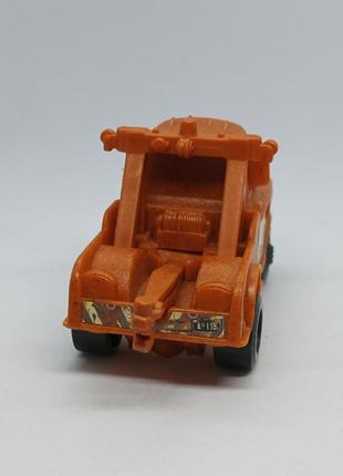 Буксирник тачки disney pixar macdonald's 2006 4