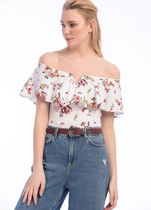 Топ в цветочный принт zara