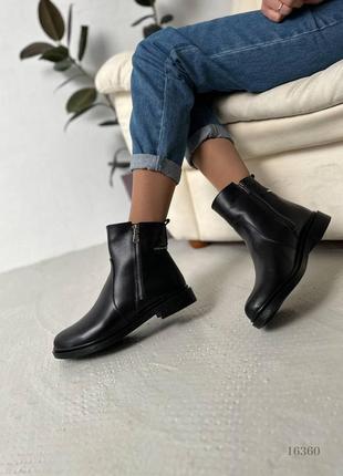 Женские ботинки классические из натуральной кожи черная8 фото