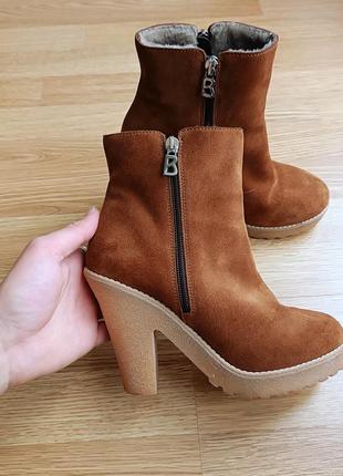 Замшеві черевики, черевички, ботильйони bogner
