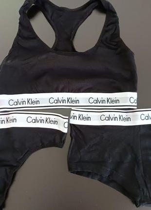 Жіночий чорний комплект спідньої білизни calvin klein трійка топ + стринги + шорти
