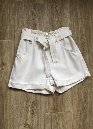 Шорты белые zara 11-12 лет с поясом