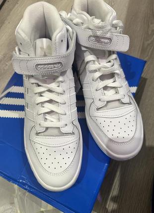 Круті adidas