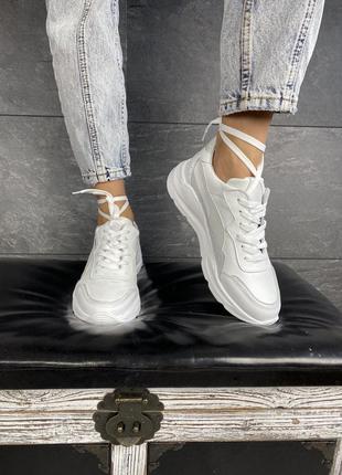 Жіночі білі шкіряні кросівки1 фото
