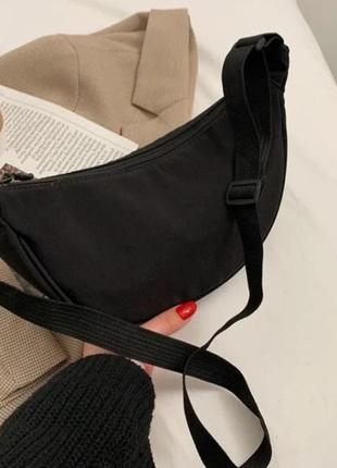 Женская сумка, бананка, белая